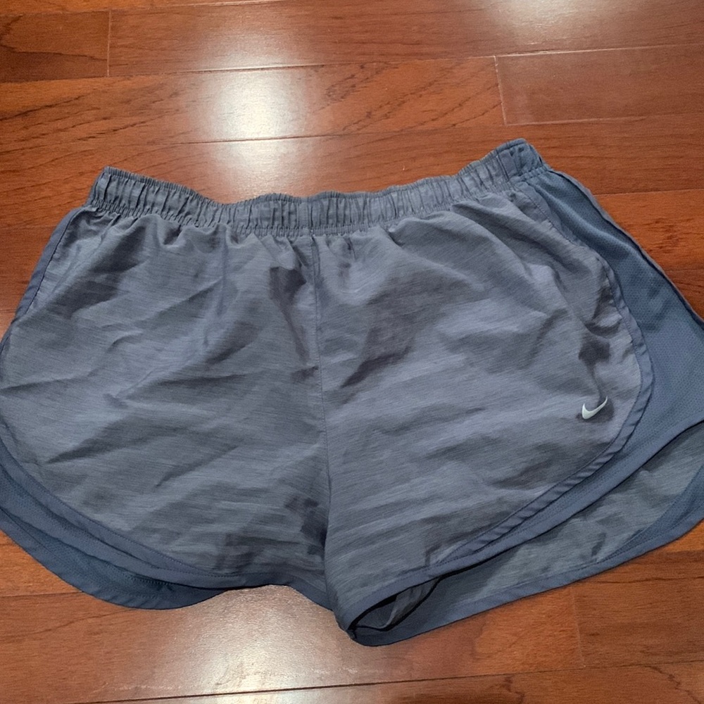 Nike Womens Tempo Shorts XL